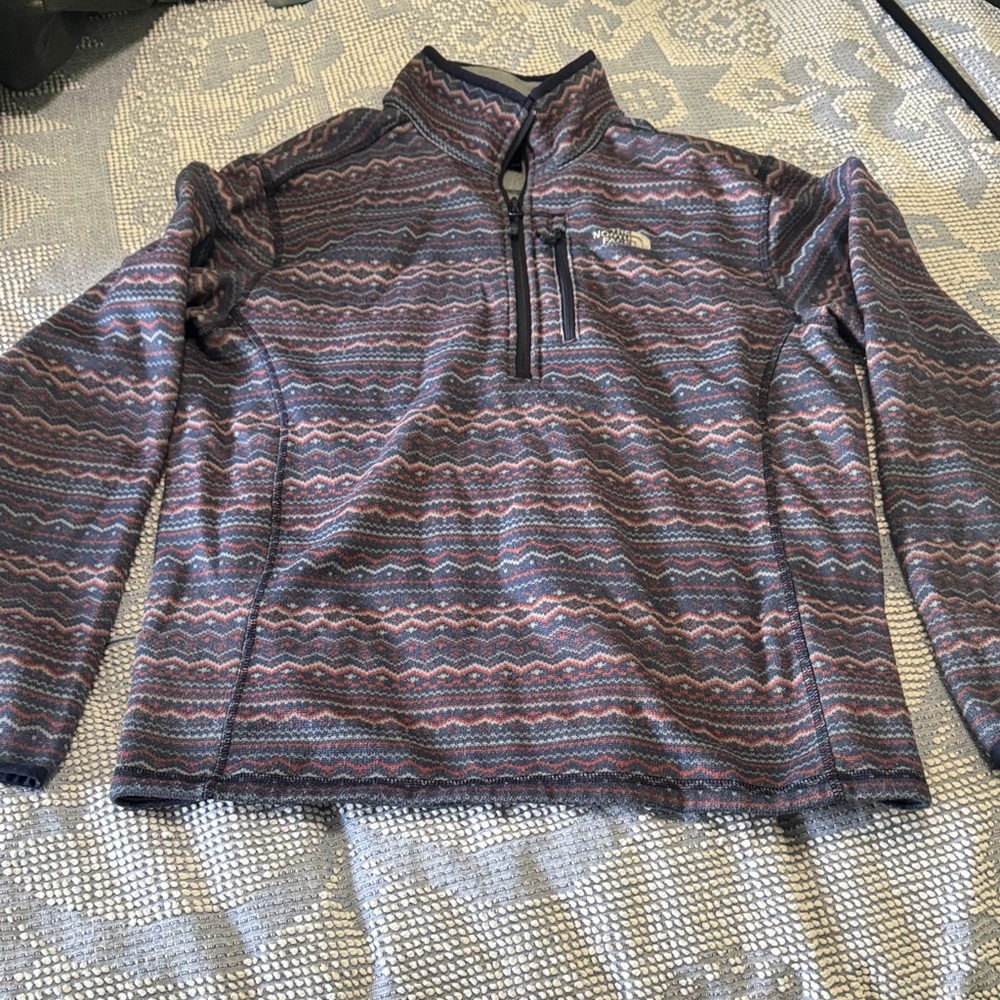 The North Face Men’s Medium Pullover Aztec Design